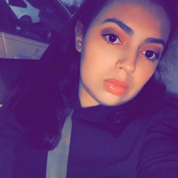 Meet your Posher, Alexa - Picture 1 of 1